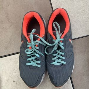 Nike Downshifter 6 Running Shoes Size 9